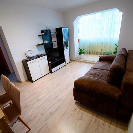 Alice Apartment Арад Екстер'єр фото